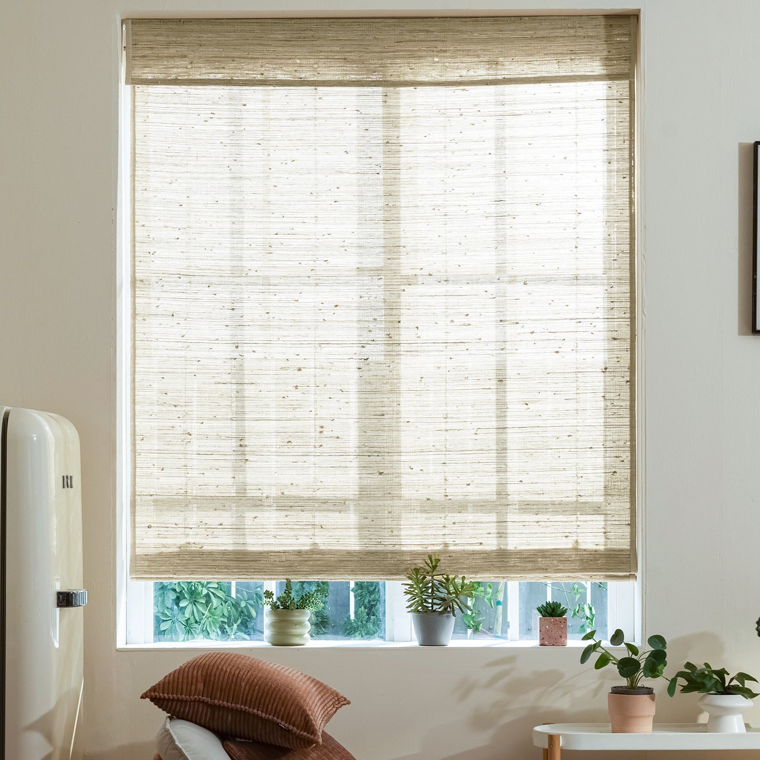 SmartWings Motorized Woven Wood Shades 50% Blackout See-through Orithyia