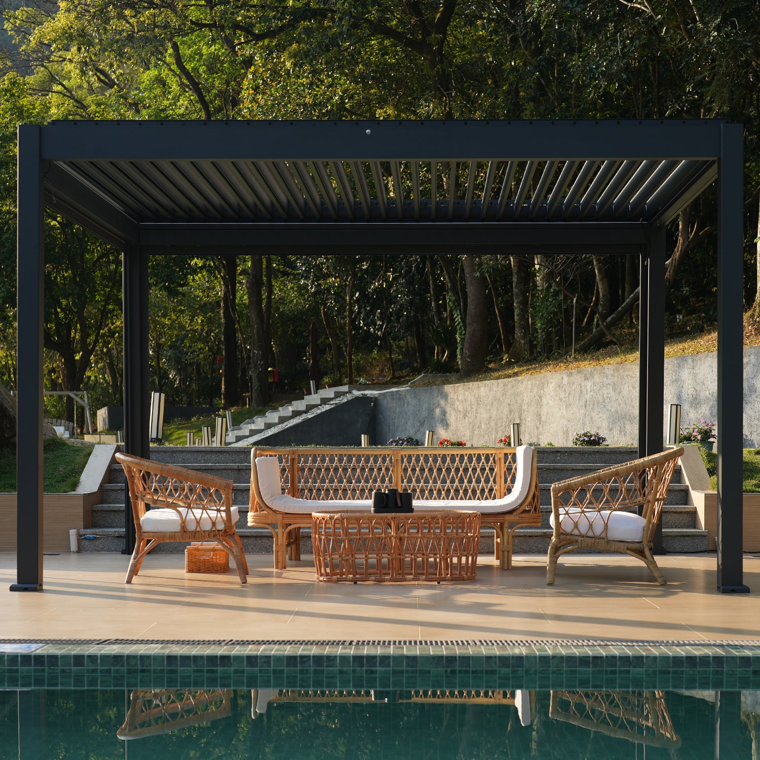 SmartWings Motorized Matter Pergola Flexar Q3