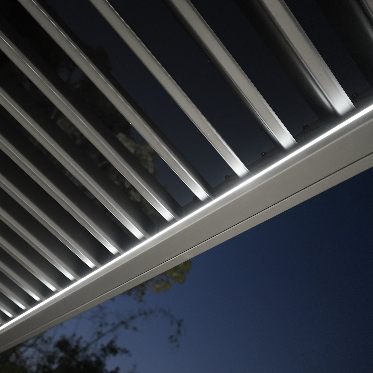 SmartWings Motorized Matter Pergola Flexar Q3