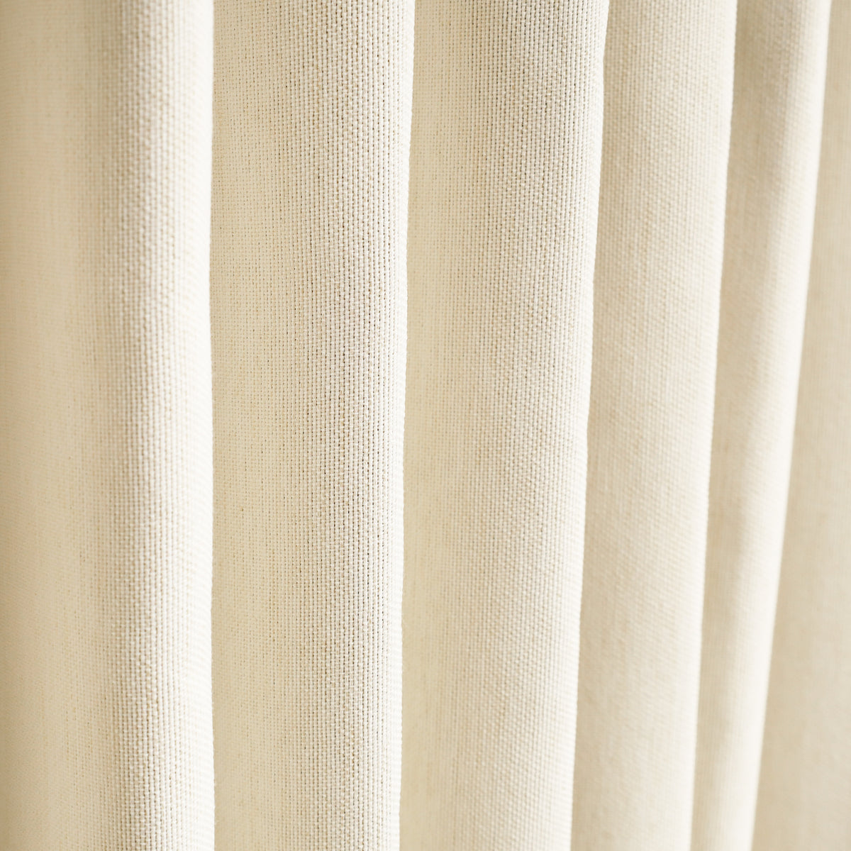 SmartWings Motorized Drapery & Curtain 98% Blackout Lachesis