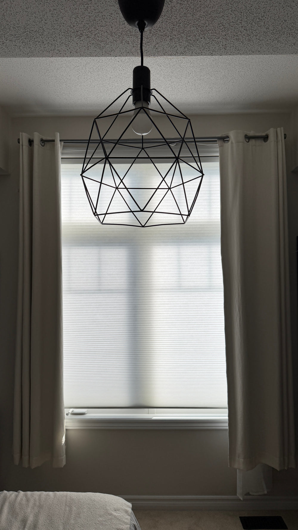 Light Filtering Nowa- White